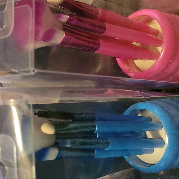 GLAM TOOLS 6 Piece Cosmetic set - Bundle 4 sets - Picture 4 of 16